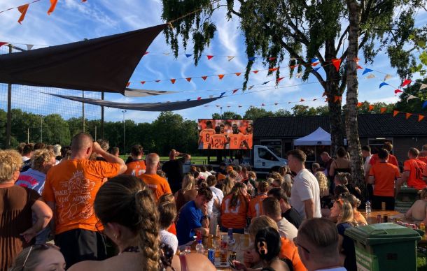 Ledscherm huren WK voetbal oranje